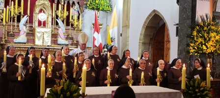 Todo por amor a Dios y como Él lo quiere