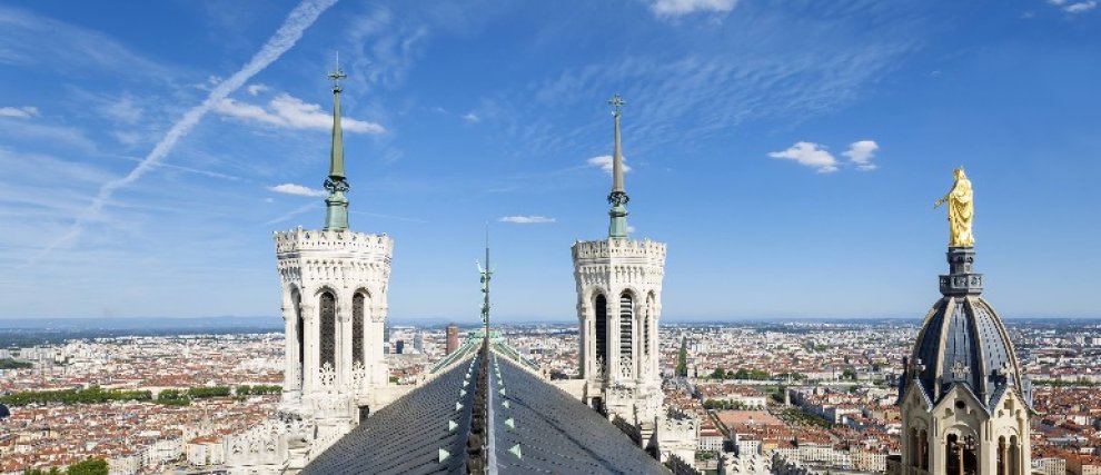 Du 8 décembre à Noël : les jeunes de Lyon cheminent ensemble !