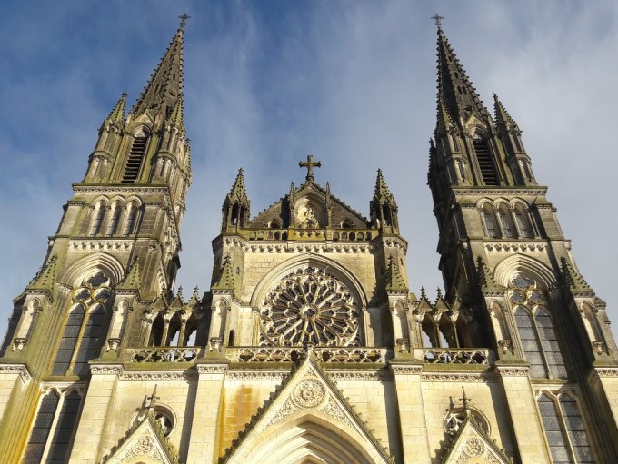 L´Annonciation avec Notre-Dame de Montligeon