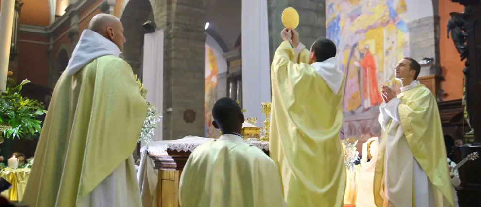 Prions pour que nos prêtres soient saints !
