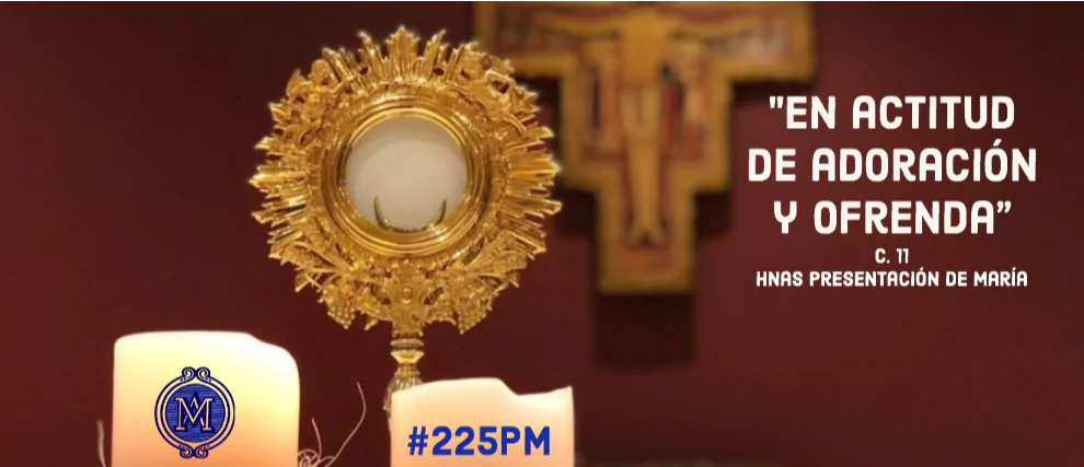 En actitud de adoración y ofrenda