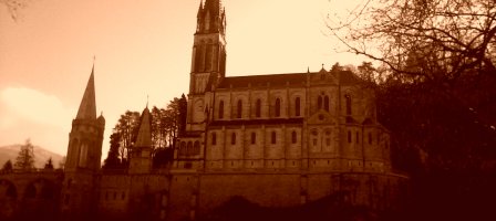 Prions pour Aide-nous Marie