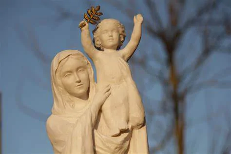 Neuvaine à Notre-Dame de Paix (Picpus) du 09 juil. 2023 au 17 juil. 2023 en hommage au père André, SS.CC 158497-jour-9-fete-de-notre-dame-de-paix-la-consecration-au-coeur-de-marie