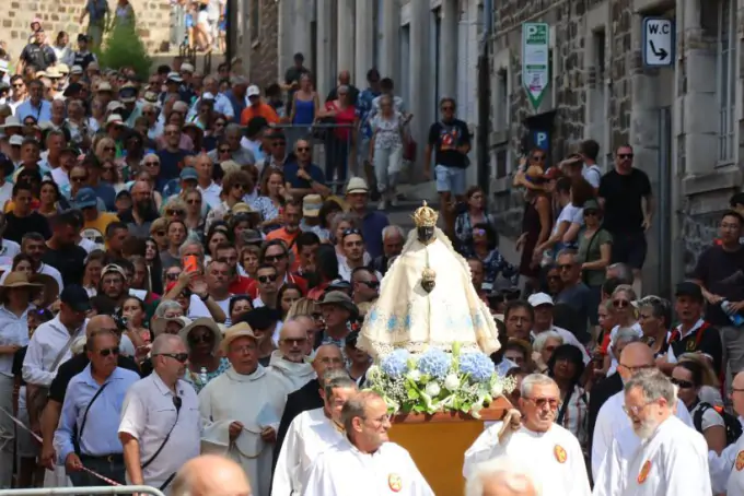 Neuvaine à NOTRE-DAME DE L'ASSOMPTION,  Patronne de LA FRANCE  Du 7 août au 15 août 2024 253667-louis-xiii-prescrit-des-processions-au-jour-de-l-assomption!680