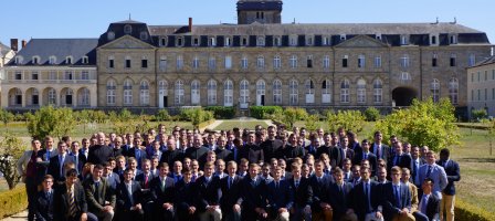 Prions pour les séminaristes et les vocations de la communauté